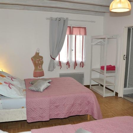 Les Rouches Bed & Breakfast Cormeray Екстериор снимка