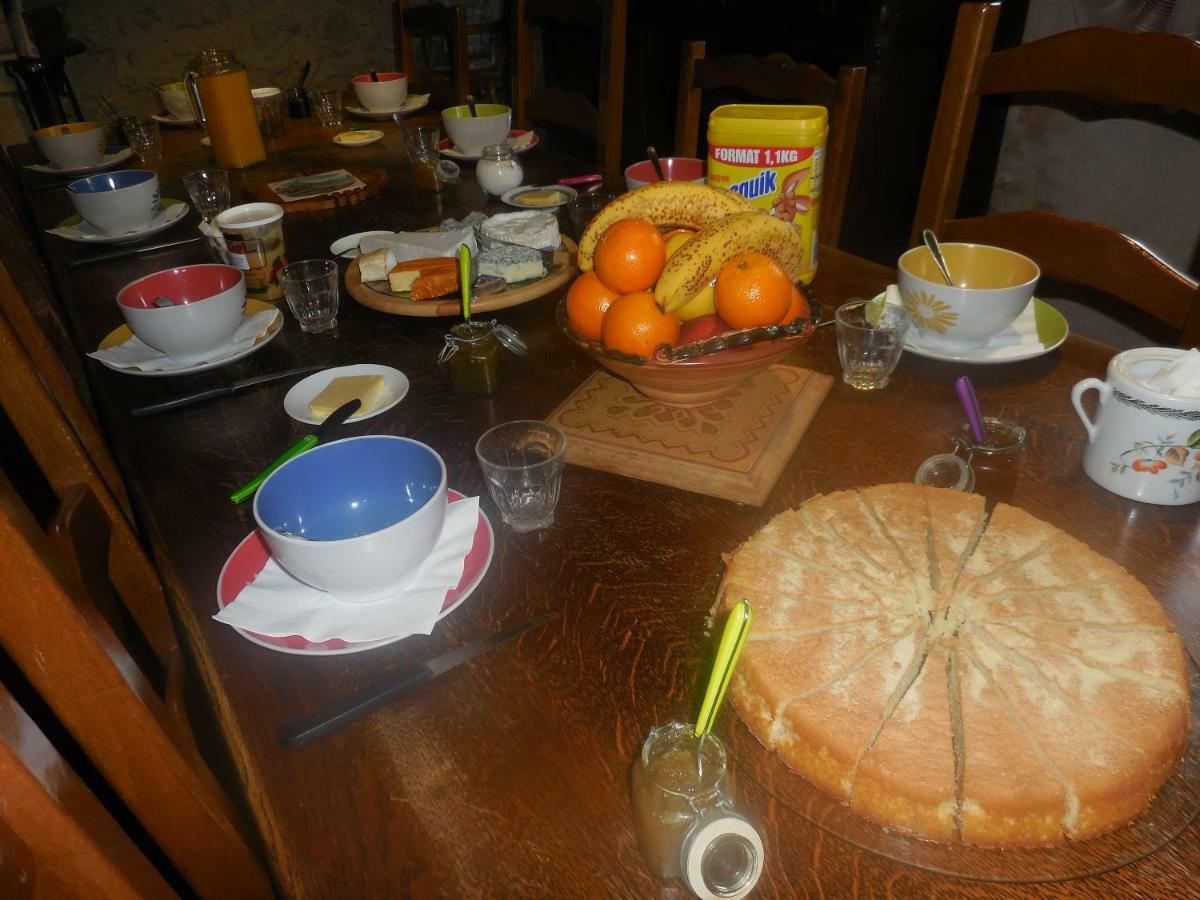 Les Rouches Bed & Breakfast Cormeray Екстериор снимка