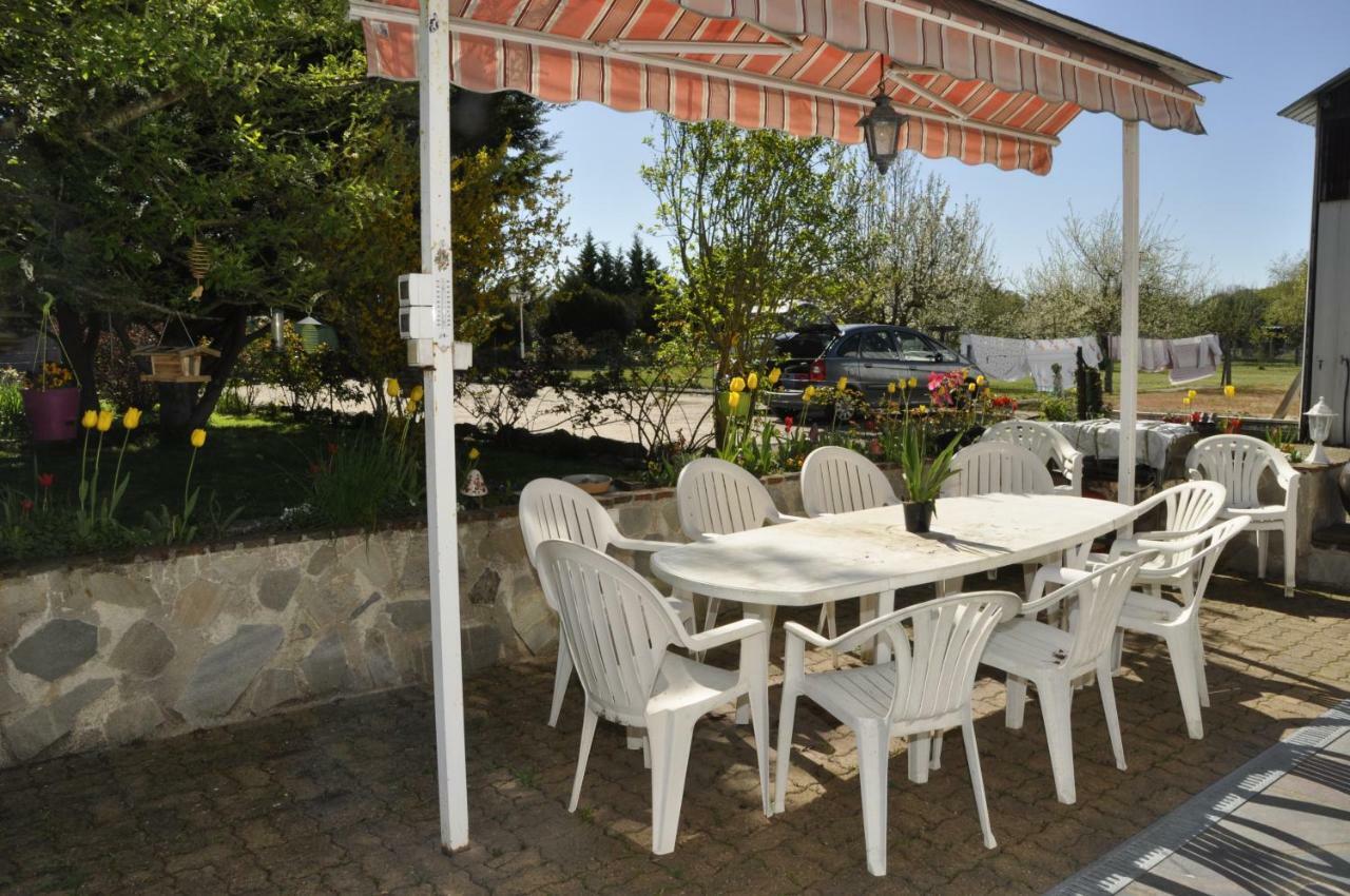 Les Rouches Bed & Breakfast Cormeray Екстериор снимка